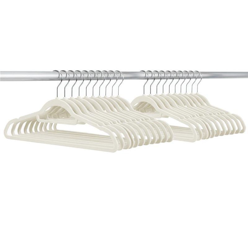 Casa si Gradina - Mobilier - Organizare si depozitare - Umerase si valeti - Set de 20 de umerase pentru haine, din velur, cu carlig rotativ, 45x23 cm, ecru - Infinity.ro