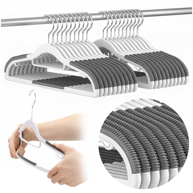 Casa si Gradina - Mobilier - Organizare si depozitare - Umerase si valeti - Set de 20 de umerase antiderapante pentru haine, din PE, cu carlig metalic rotativ, 41 cm, alb si gri - Infinity.ro