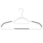 Casa si Gradina - Mobilier - Organizare si depozitare - Umerase si valeti - Set de 30 de umerase antiderapante pentru haine, din PE, cu carlig metalic rotativ, 41 cm, alb si gri - Infinity.ro