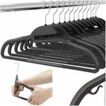 Casa si Gradina - Mobilier - Organizare si depozitare - Umerase si valeti - Set de 20 de umerase antiderapante pentru haine, din PE, cu carlig metalic rotativ, 41 cm, negru si gri - Infinity.ro