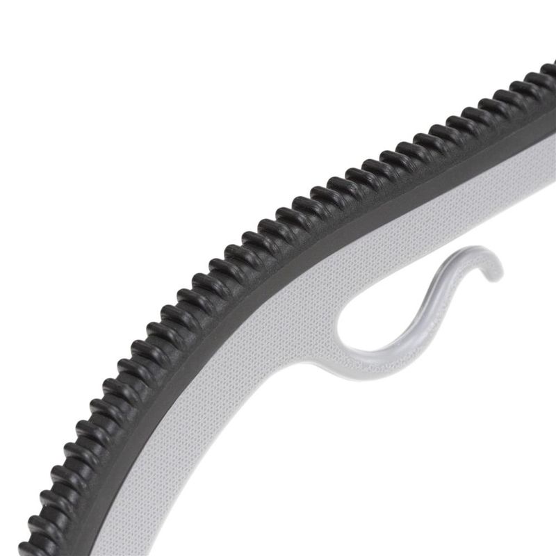 Casa si Gradina - Mobilier - Organizare si depozitare - Umerase si valeti - Set de 30 de umerase antiderapante pentru haine, din PE, cu carlig metalic rotativ, 41 cm, gri si negru - Infinity.ro