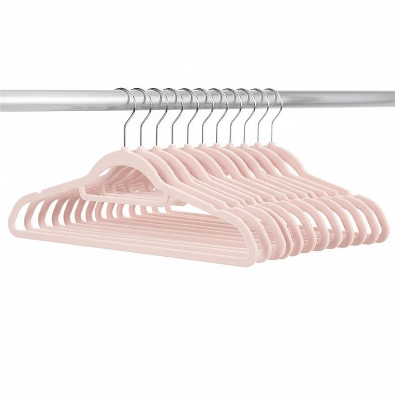 Casa si Gradina - Mobilier - Organizare si depozitare - Umerase si valeti - Set de 20 de umerase pentru haine, din velur, cu carlig rotativ, 45x23 cm, roz - Infinity.ro