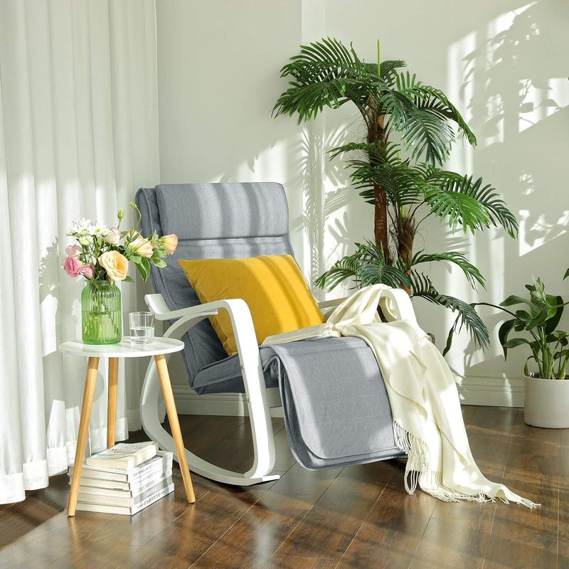 Casa si Gradina - Mobilier - Scaune si fotolii - Scaune - Scaun balansoar din lemn, suport picioare reglabil, maxim 150kg, 67x122x84cm, gri deschis - Infinity.ro