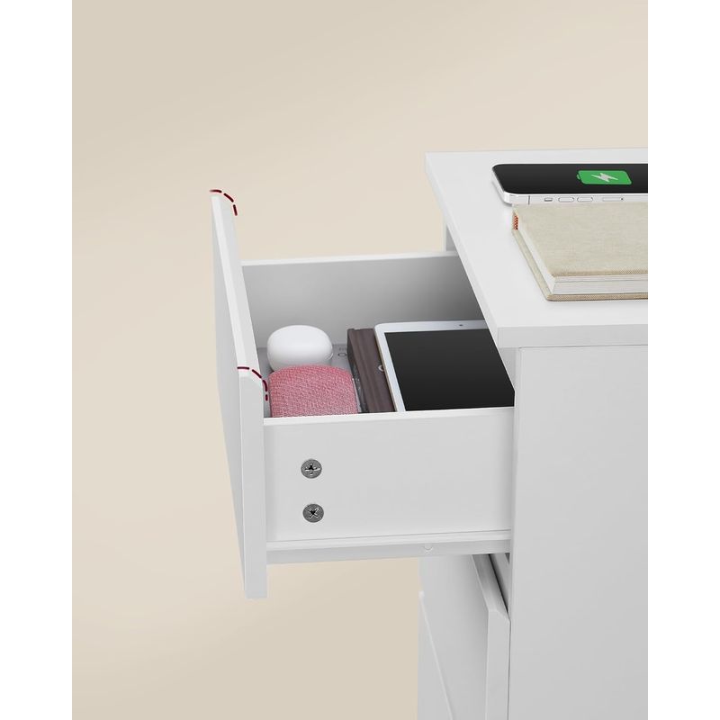 Casa si Gradina - Mobilier - Comode si corpuri - Noptiere - Set de 2 noptiere, cu sertare, 2 prize si 2 USB, 35x40x59 cm, alb - Infinity.ro