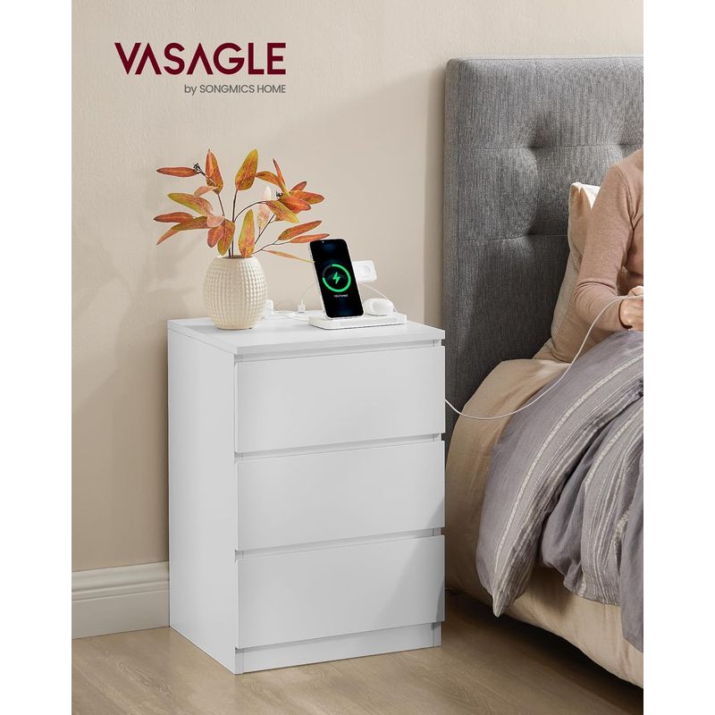 Casa si Gradina - Mobilier - Comode si corpuri - Noptiere - Set de 2 noptiere, cu sertare, 2 prize si 2 USB, 35x40x59 cm, alb - Infinity.ro