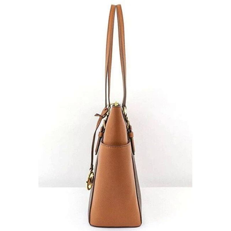 Fashion, accesorii si bijuterii - Femei - Accesorii femei - Genti si rucsacuri femei - Geanta dama mare Michael Kors din piele tote Charlotte 38 x 26 x 11 cm Maro - Infinity.ro