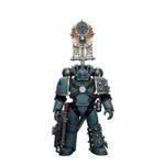 Jucarii, Copii si Bebe - Jucarii si jocuri - Figurine - Warhammer The Horus Heresy Action Figure 1/18 Sons of Horus MKIV Tactical Squad Legionary with Legion Vexilla 12 cm - Infinity.ro