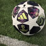 Sport si Outdoor - Sporturi de echipa - Fotbal - Mingi fotbal - Minge fotbal Adidas UCL 25/26 Final Pro - oficiala de joc - Infinity.ro