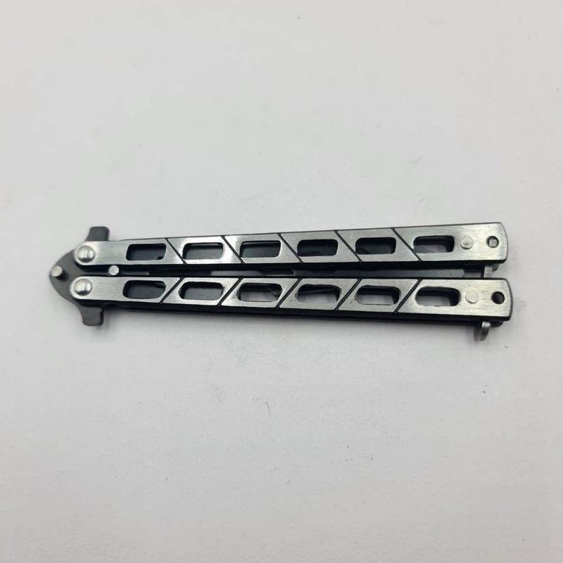 Sport si Outdoor - Camping - Cutite, bricege si accesorii - Cutite si bricege - Cutit Fluture Pentru Antrenament, Desfacator Sticle, Chei Reglabile, Otel, Model Gauri, 23 cm, Argintiu - Infinity.ro