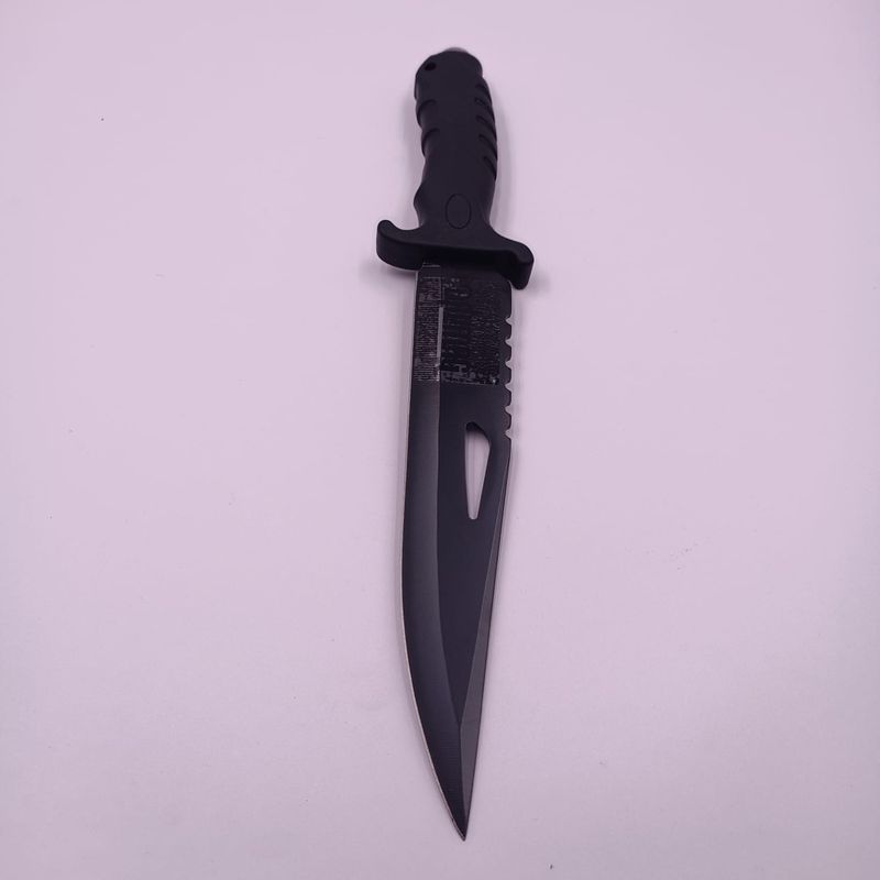 Sport si Outdoor - Camping - Cutite, bricege si accesorii - Cutite si bricege - Cutit Vanatoare cu Maner Negru Mat, Lama Zimtata, Agatatoare, Husa Material Textil, Otel, 31 cm, Dalimag - Infinity.ro