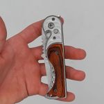 Sport si Outdoor - Camping - Cutite, bricege si accesorii - Cutite si bricege - Cutit briceag deschidere a lamei automata pe buton, lama otel, maner imitatie lemn, 20cm - Infinity.ro