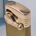 Market - Tutun si tigari - Articole si accesorii tutun - Bricheta metalica cu gaz, antivant, model flip, reincarcabila, aurie, cutie, personalizata - Infinity.ro