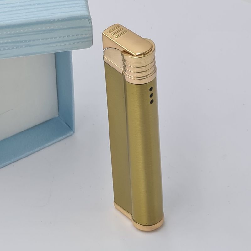 Market - Tutun si tigari - Articole si accesorii tutun - Bricheta Metalica cu Gaz, Antivant, Model Robotic Slim, Reincarcabila, Auriu, Cutie, Personalizata - Infinity.ro