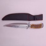 Sport si Outdoor - Camping - Cutite, bricege si accesorii - Cutite si bricege - Cutit de Vanatoate din Otel Inoxidabil, Model Scoarta Copac, Husa cu Prindere Curea Textila, 31 cm - Infinity.ro