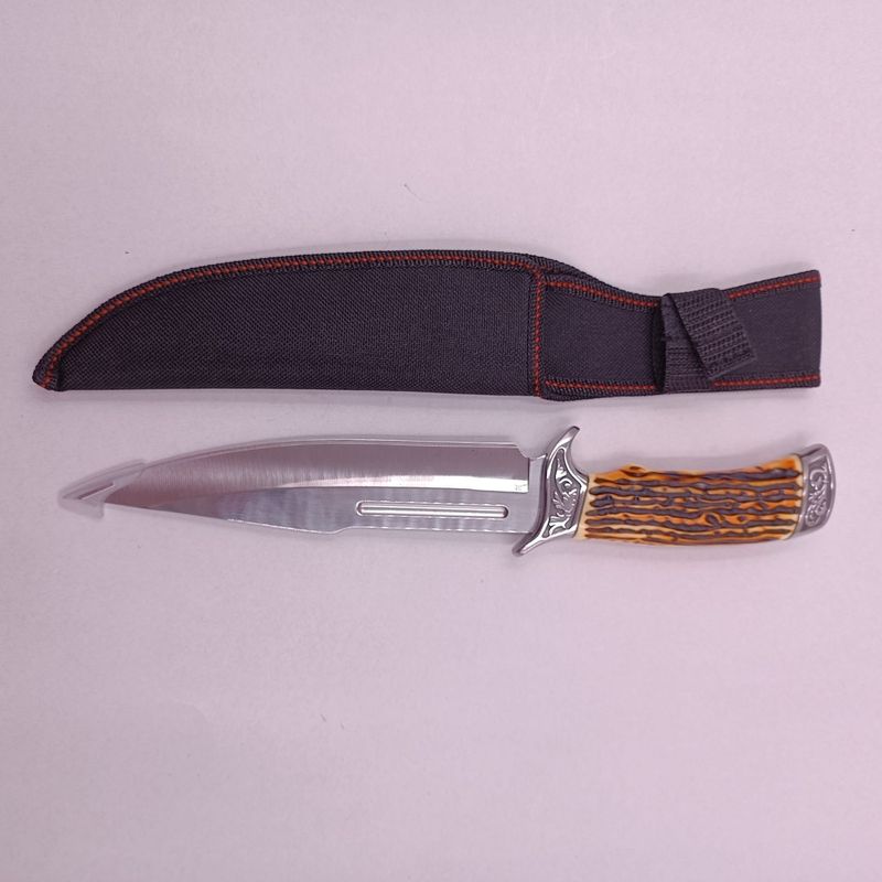 Sport si Outdoor - Camping - Cutite, bricege si accesorii - Cutite si bricege - Cutit de Vanatoate din Otel Inoxidabil, Model Scoarta Copac, Husa cu Prindere Curea Textila, 31 cm - Infinity.ro
