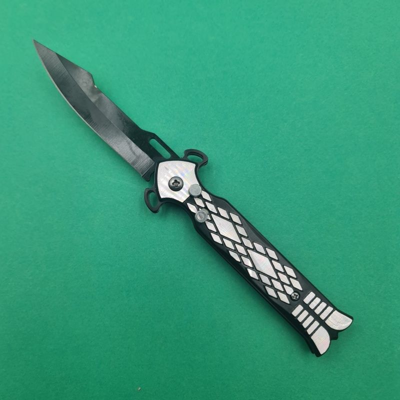 Sport si Outdoor - Camping - Cutite, bricege si accesorii - Cutite si bricege - Briceag Deschidere a Lamei pe Buton, Model Romburi, Sistem Prindere Curea, Argintiu, 20 cm - Infinity.ro