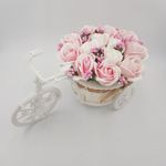 Market - Cadouri - Flori si aranjamente - Aranjament floral trandafiri "Bicicleta cu flori zambarete", flori de sapun, Dalimag, 30x17x15 cm - Infinity.ro