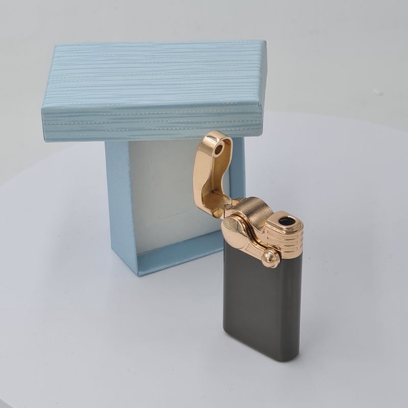 Market - Tutun si tigari - Articole si accesorii tutun - Bricheta metalica cu gaz, antivant, model flip, reincarcabila, negru, cutie, personalizata - Infinity.ro