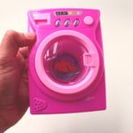 Jucarii, Copii si Bebe - Jucarii si jocuri - Jucarii de rol - Seturi de curatenie copii si accesorii - Jucarie Masina de spalat , cu baterie, din plastic, Alb/Roz, 14 cm - Infinity.ro