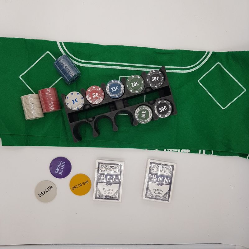 Jucarii, Copii si Bebe - Jucarii si jocuri - Jocuri si puzzle - Jocuri de societate - Poker Texas Holden negru 200 jetoane, 2 carti, covoras, 3 butoane, cutie - Infinity.ro