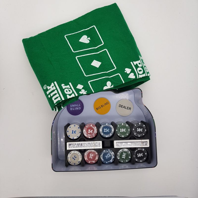 Jucarii, Copii si Bebe - Jucarii si jocuri - Jocuri si puzzle - Jocuri de societate - Poker Texas Holden negru 200 jetoane, 2 carti, covoras, 3 butoane, cutie - Infinity.ro