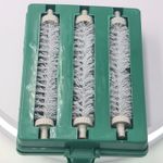 Market - Spalare si intretinere rufe - Produse intretinere textile - Intretinere textile - Perie de covor, role, 3 role, model simplu, maner detasabil, 16 x 12 cm, verde - Infinity.ro