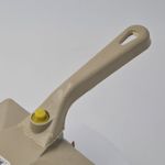 Market - Spalare si intretinere rufe - Produse intretinere textile - Intretinere textile - Perie de covor, role, 3 role, model simplu, maner detasabil, 16 x 12 cm, galben - Infinity.ro