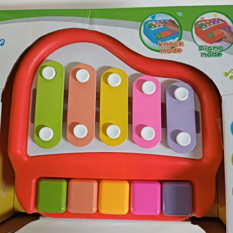 Jucarii, Copii si Bebe - Jucarii si jocuri - Jucarii de rol - Instrumente muzicale de jucarie - Pian si Xilofon, Sunete, 2 Bete, 19 cm, Multicolor - Infinity.ro