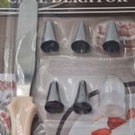 Casa si Gradina - Bucatarie si vesela - Ustensile bucatarie - Ustensile ornare prajituri - Ornare tort, model simplu, 6 capete, spatula, punga, 4 x 4 cm, M1 - Infinity.ro