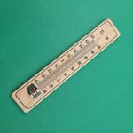 TV, Audio-Video si Foto - Optica, astronomie si metrologie - Meteorologie - Termometre Meteo - Termometru Meteo Confectionat din Lemn, Pentru Camera, Agatatoare, 22 cm - Infinity.ro