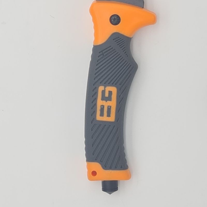 Casa si Gradina - Gradinarit si plante - Unelte gradinarit - Topoare - Topor autoaparare Bear Grylls, 30 cm grosime lama 4 mm - Infinity.ro