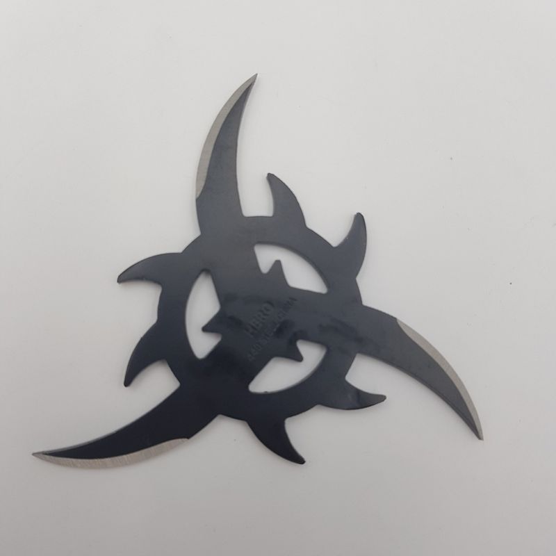 Sport si Outdoor - Camping - Cutite, bricege si accesorii - Cutite si bricege - Steluta ninja pentru aruncat la tinta 3 colturi in husa, negre - Infinity.ro