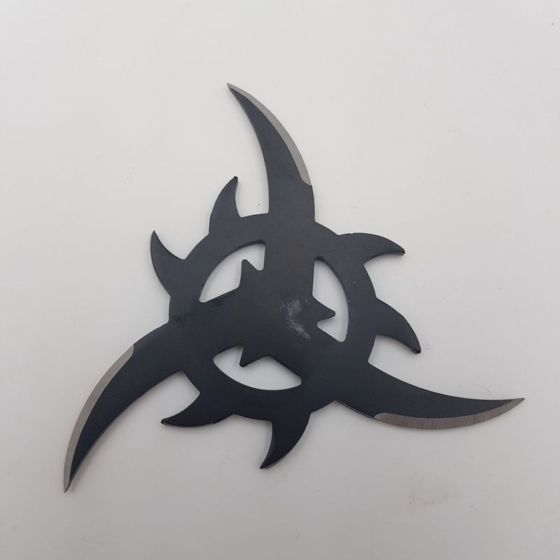 Sport si Outdoor - Camping - Cutite, bricege si accesorii - Cutite si bricege - Steluta ninja pentru aruncat la tinta 3 colturi in husa, negre - Infinity.ro