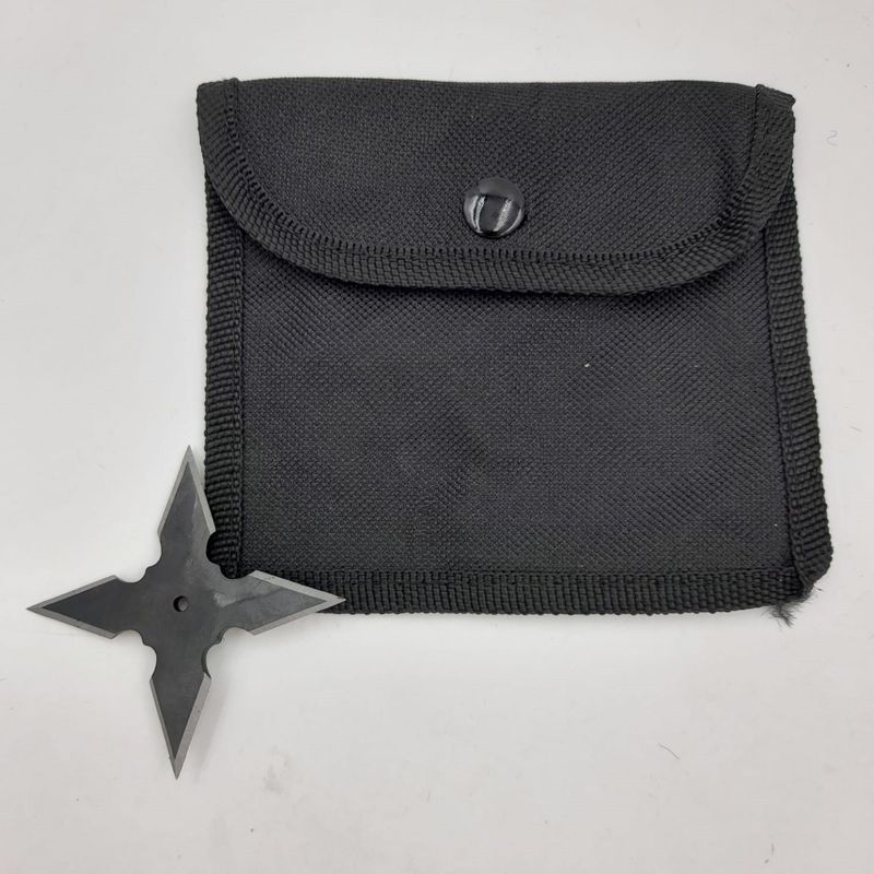 Sport si Outdoor - Camping - Cutite, bricege si accesorii - Cutite si bricege - Steluta ninja pentru aruncat la tinta 4 colturi, in husa, negru,4.5 cm, - Infinity.ro