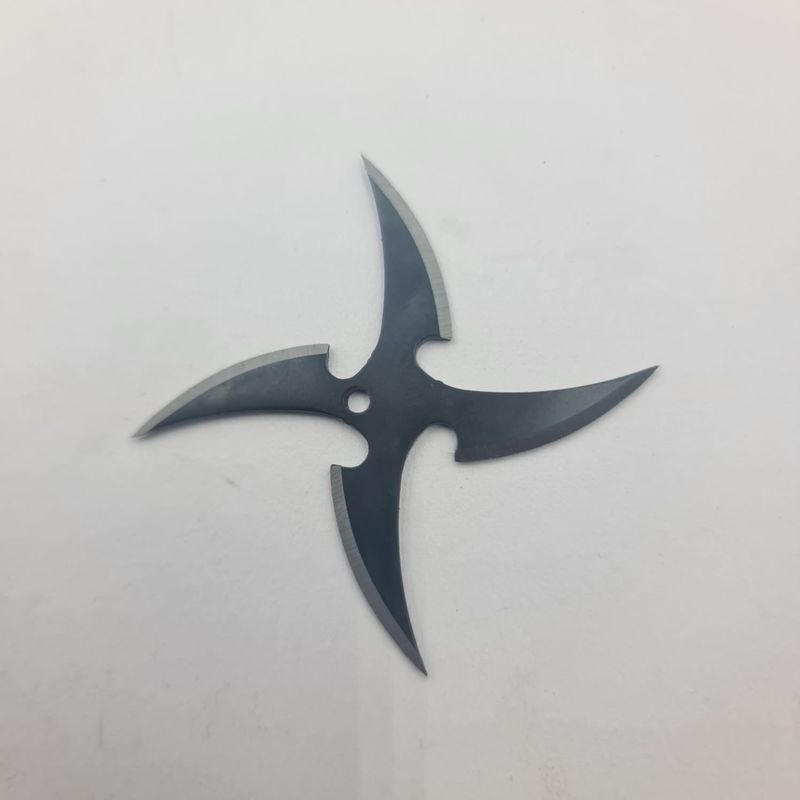 Sport si Outdoor - Camping - Cutite, bricege si accesorii - Cutite si bricege - Stea Ninja Pentru Aruncat la Tinta, 4 Colturi, Model Curbat, 6 cm, Negru, Husa - Infinity.ro