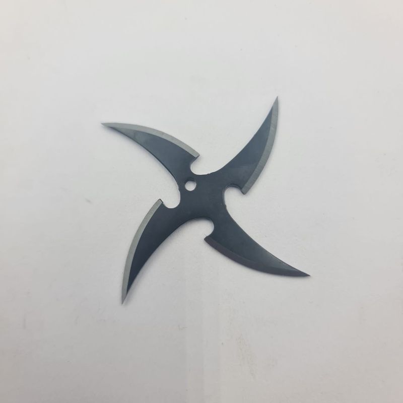 Sport si Outdoor - Camping - Cutite, bricege si accesorii - Cutite si bricege - Stea Ninja Pentru Aruncat la Tinta, 4 Colturi, Model Curbat, 6 cm, Negru, Husa - Infinity.ro