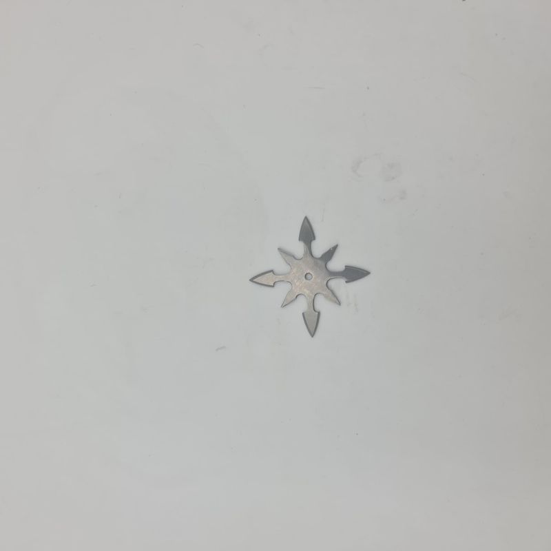 Sport si Outdoor - Camping - Cutite, bricege si accesorii - Cutite si bricege - Steluta ninja pentru aruncat la tinta, gri, 8 colturi, 6 cm - Infinity.ro