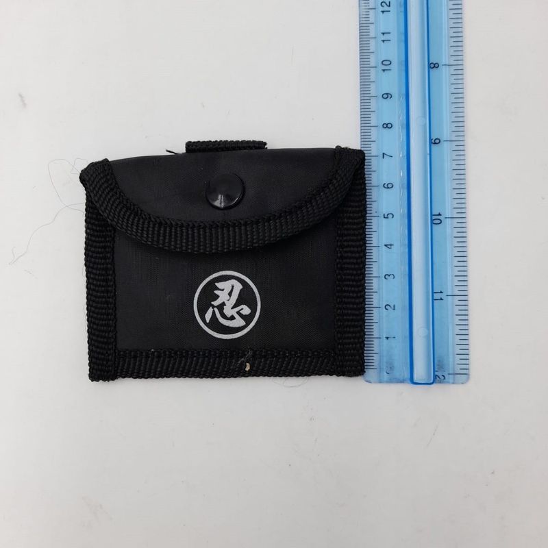 Sport si Outdoor - Sporturi de contact - Produse autoaparare - Steluta ninja pentru aruncat la tinta 4 colturi, gaura in centru, in husa, negru,4.5 cm - Infinity.ro
