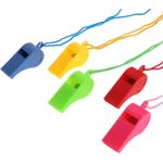 Sport si Outdoor - Accesorii si echipamente sportive - Accesorii antrenament si tabele tactice - Set 5 fluiere cu snur arbitru, Plastic, Multicolor - Infinity.ro