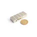 Casa si Gradina - Constructii - Feronerie si accesorii - Suruburi, dibluri si accesorii uz general - Set 10 magneti foarte puternic, tip bloc, 20 x 10 x 10 mm, gri - Infinity.ro