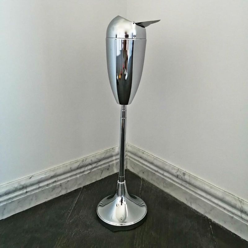 Market - Tutun si tigari - Articole si accesorii tutun - Scrumiera din Inox cu Picior si Capac Rabatabil, Detasabila, 68 cm, Argintiu - Infinity.ro