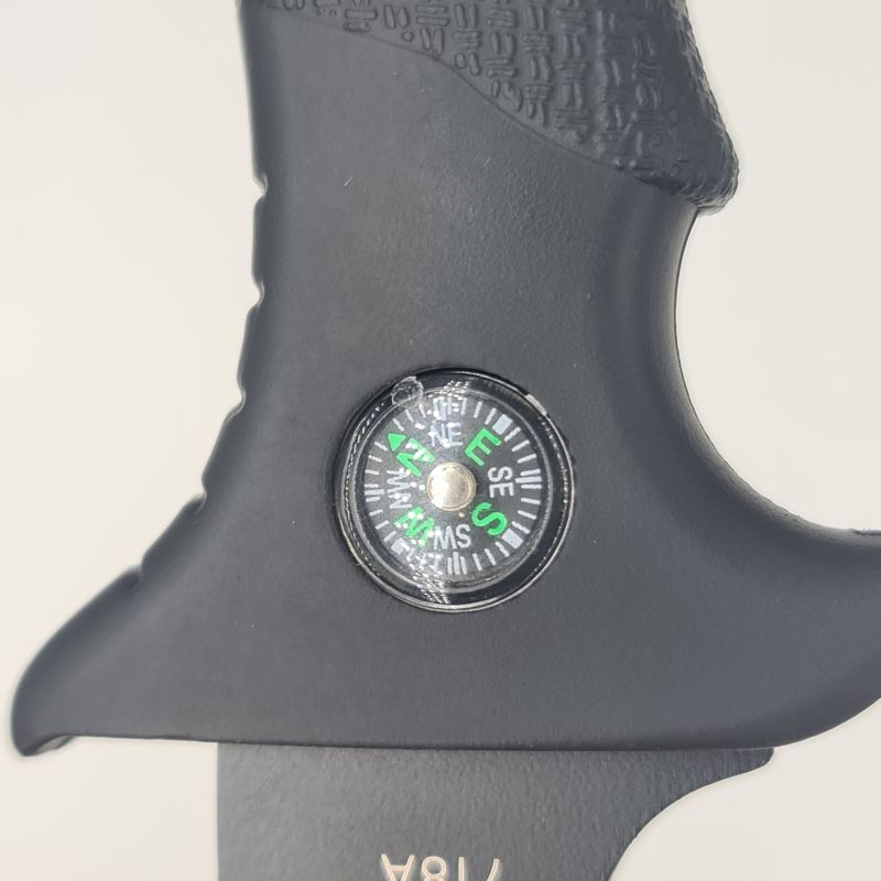 Sport si Outdoor - Camping - Cutite, bricege si accesorii - Cutite si bricege - Cutit Vanatoare, Lama curbata, busola, columbia, 32 cm, Negru, husa inclusa - Infinity.ro