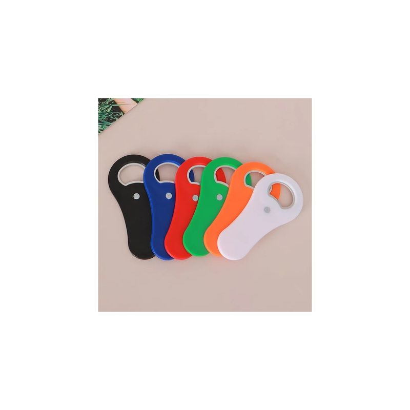 Casa si Gradina - Bucatarie si vesela - Accesorii bar - Tirbusoane si dopuri - Desfacator de capace sticla, metal cu plastic dur, agatare usoara pe magnet, 10x5 cm - Infinity.ro