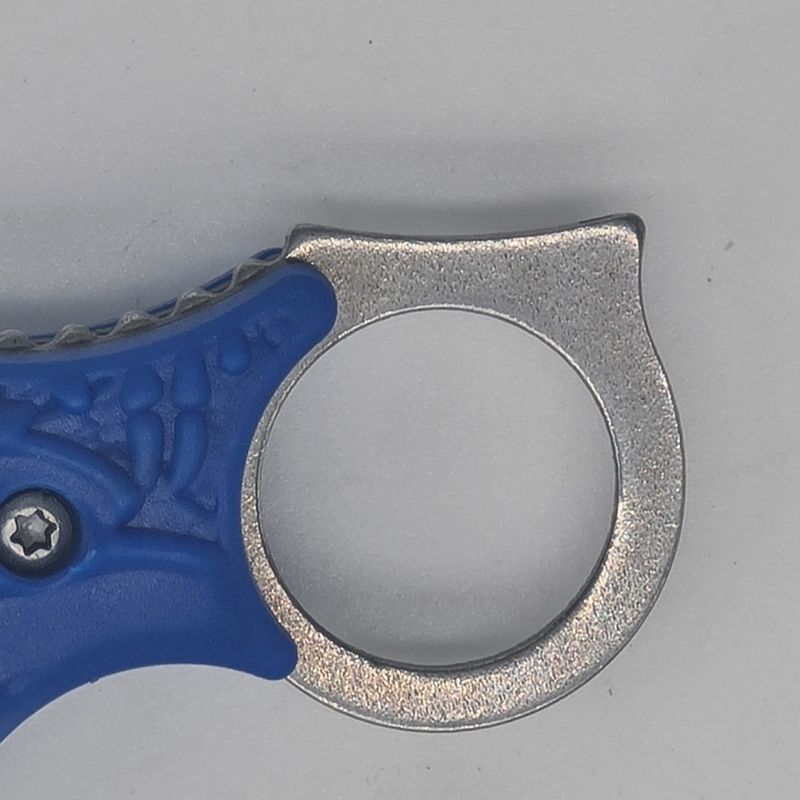 Sport si Outdoor - Camping - Cutite, bricege si accesorii - Cutite si bricege - Cutit talon, model craniu, albastru, 13 cm - Infinity.ro