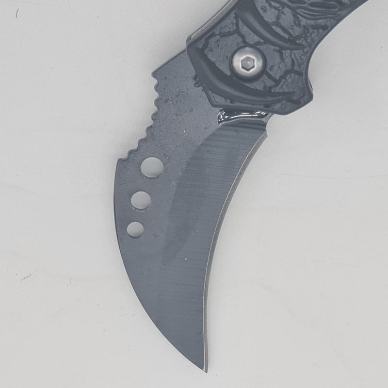 Sport si Outdoor - Camping - Cutite, bricege si accesorii - Cutite si bricege - Cutit talon, model craniu, negru, 13 cm - Infinity.ro