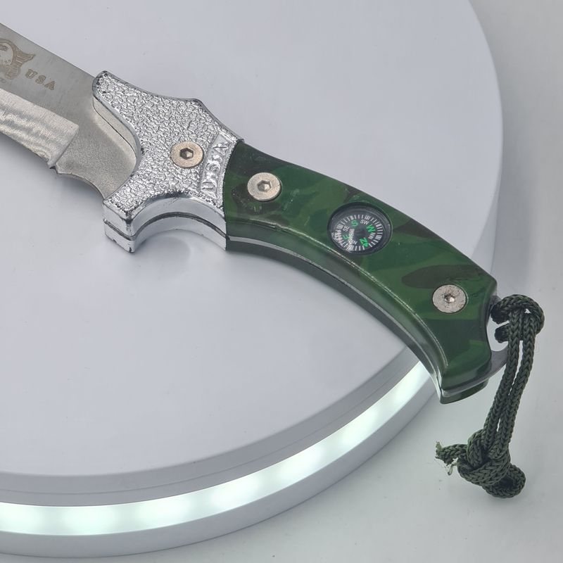 Sport si Outdoor - Camping - Cutite, bricege si accesorii - Cutite si bricege - Cutit tip baioneta, model camuflaj, 30 x 4 cm, husa - Infinity.ro