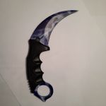 Sport si Outdoor - Camping - Cutite, bricege si accesorii - Cutite si bricege - Cutit Karambit albastru, fulger si tunet, teaca, snur de agatat, CS:GO - Infinity.ro