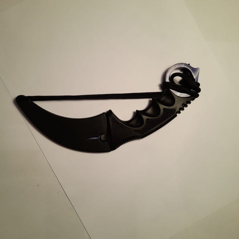 Sport si Outdoor - Camping - Cutite, bricege si accesorii - Cutite si bricege - Cutit Karambit albastru, fulger si tunet, teaca, snur de agatat, CS:GO - Infinity.ro