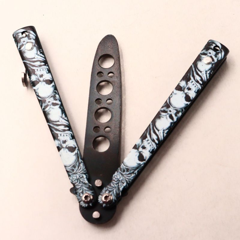 Sport si Outdoor - Camping - Cutite, bricege si accesorii - Cutite si bricege - Cutit Fluture Fara Tais, Model Cranii, Pentru Antrenament, 17 Cm, Alb - Infinity.ro