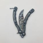 Sport si Outdoor - Camping - Cutite, bricege si accesorii - Cutite si bricege - Cutit Fluture cu Tais, Model Cap de Mort, Curbat, 10 cm, Negru - Infinity.ro